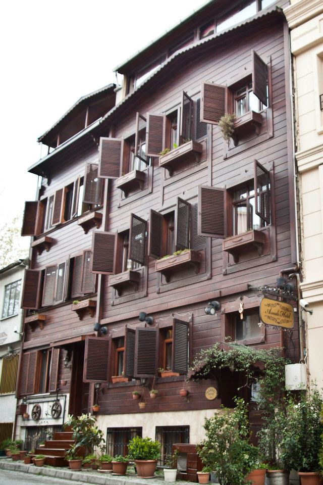 ASMALI PERA HOTEL