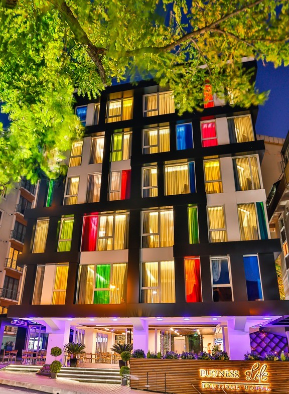 BUSINESS LIFE HOTEL