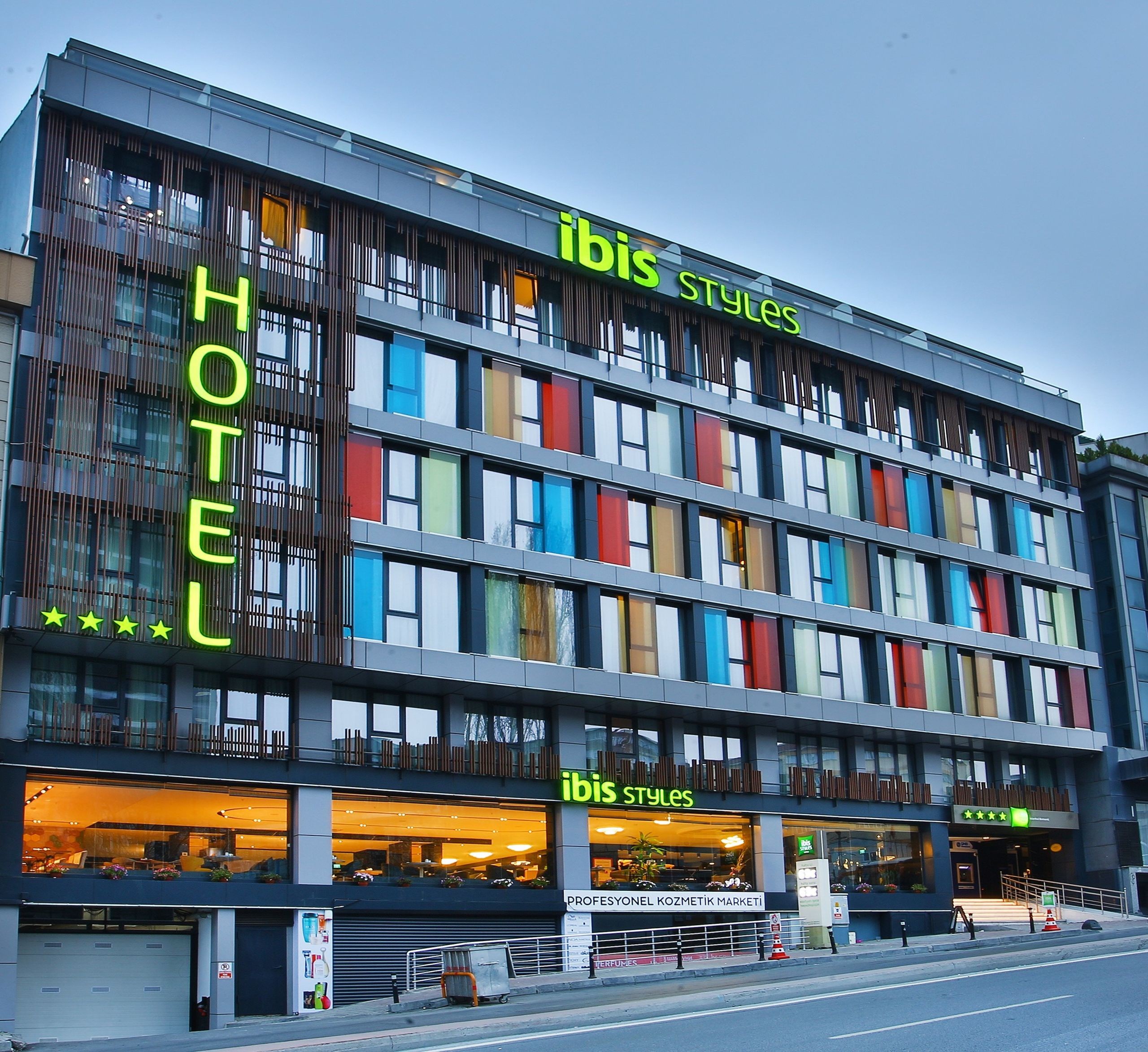 IBIS STYLES ISTANBUL BOMONTI