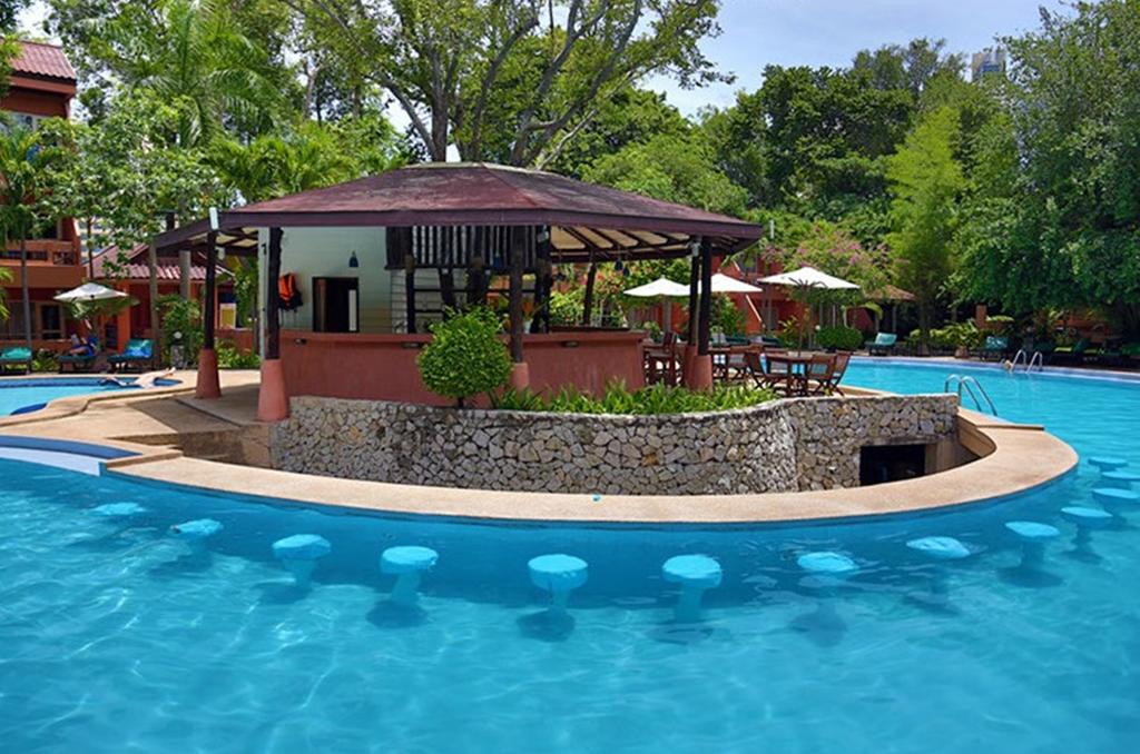 LOMA RESORT