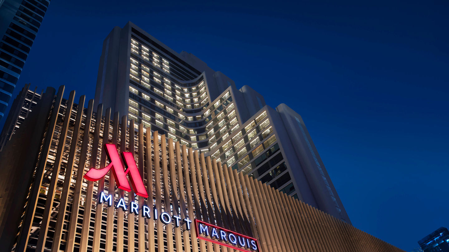 MARRIOTT MARQUIS BANGKOK QUEEN`S PARK