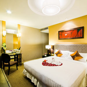 URBANA SATHORN HOTEL