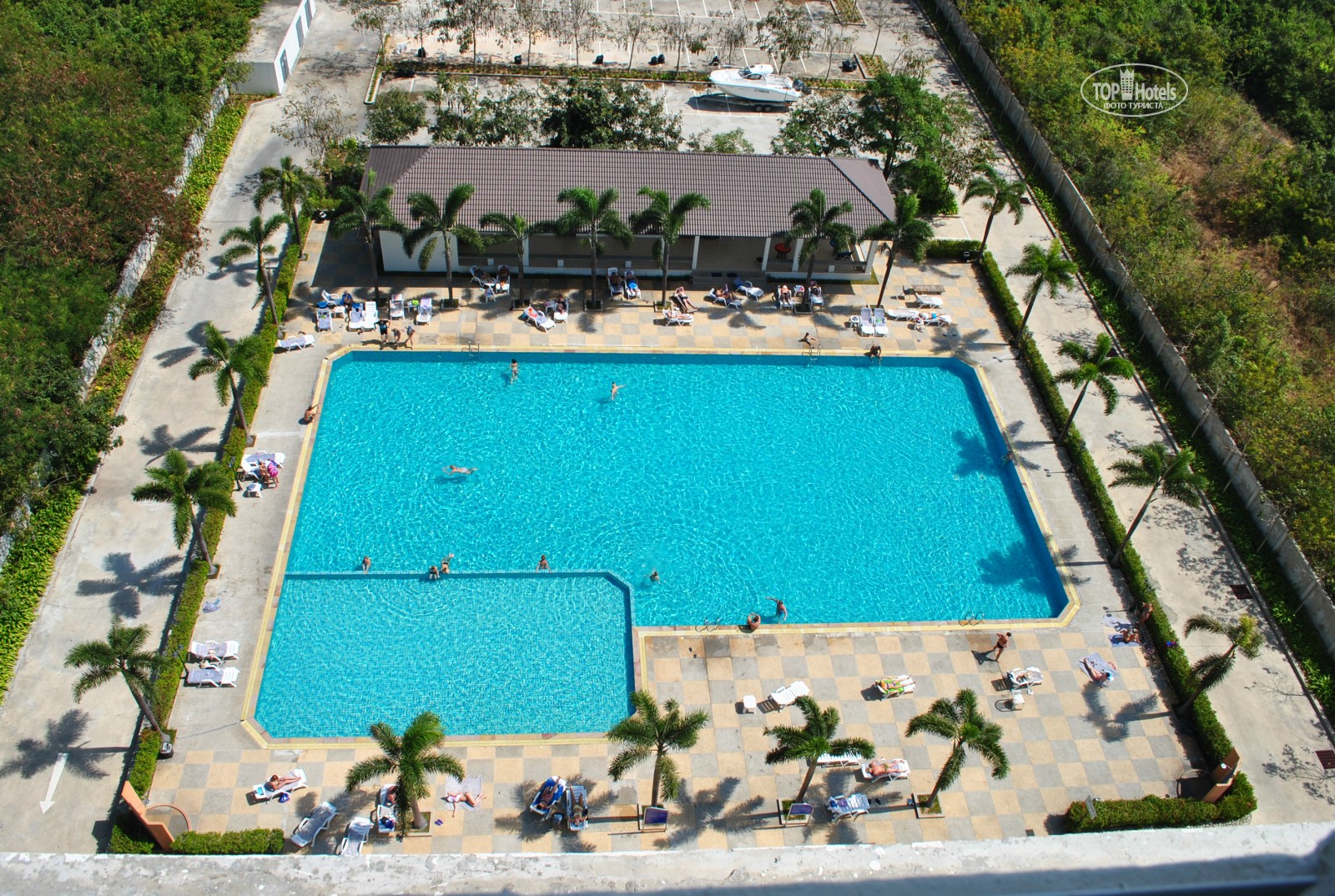 V8 SEAVIEW