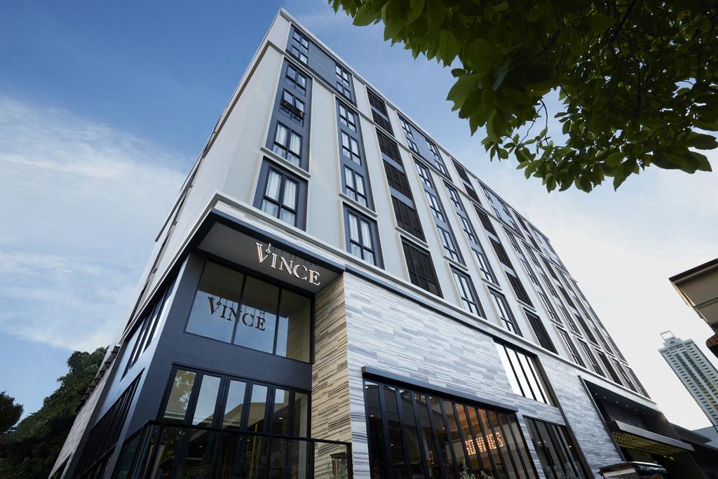 VINCE HOTEL PRATUNAM