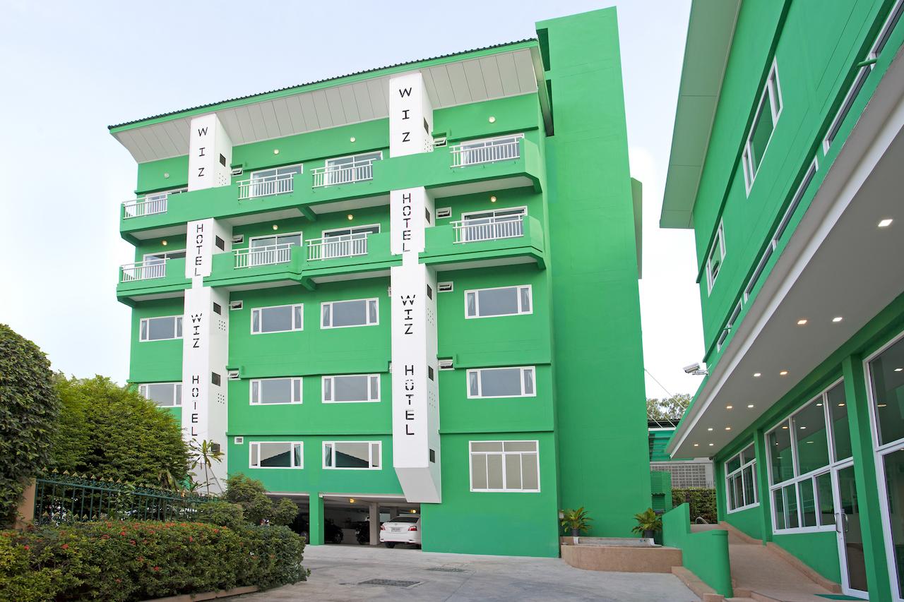 WIZ HOTEL