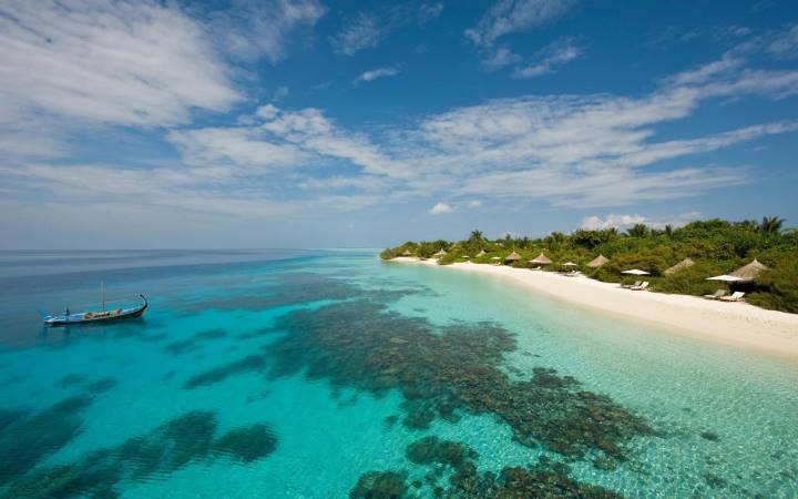 FOUR SEASONS RESORT MALDIVES AT LANDAA GIRAAVARU
