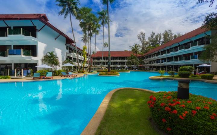 AMORA BEACH RESORT PHUKET