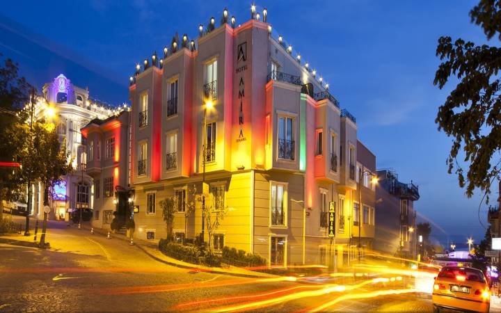 AMIRA HOTEL