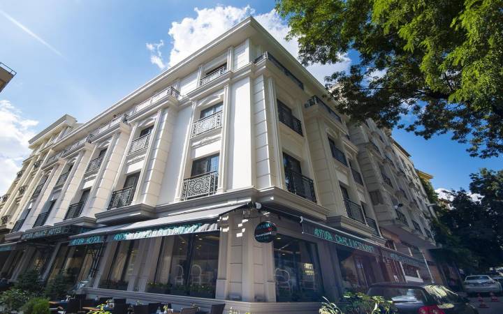 ANTUSA PALACE HOTEL