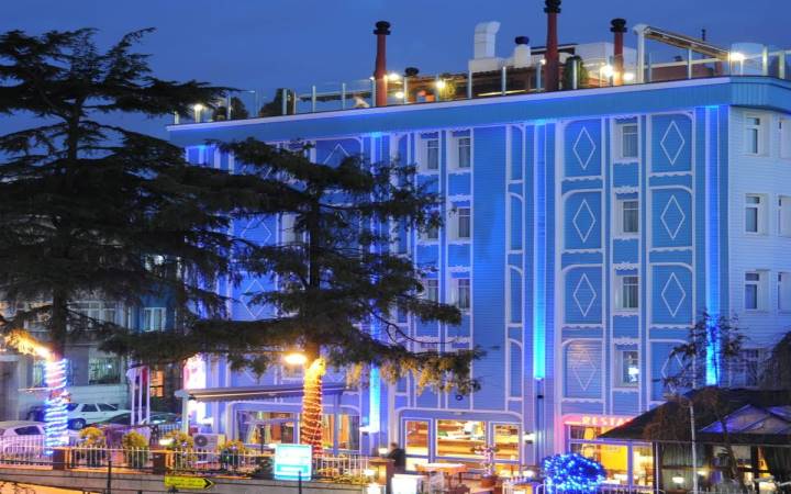 BLUE HOUSE HOTEL