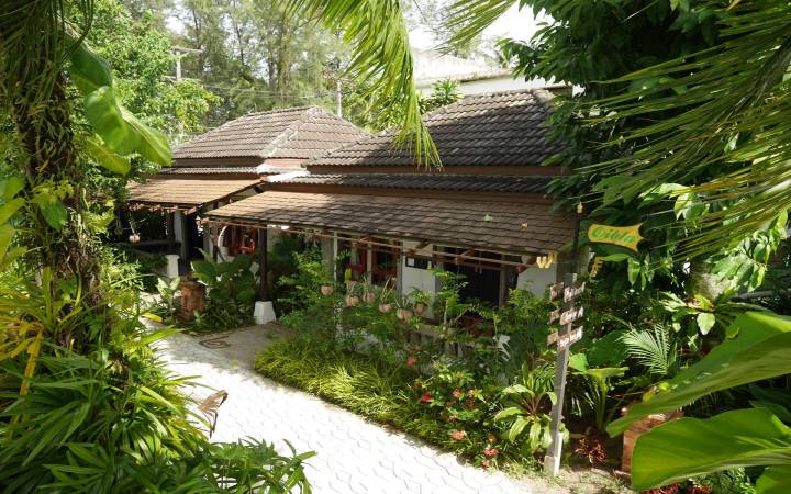 BANGTAO BEACH CHALET