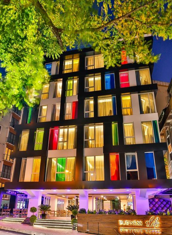 BUSINESS LIFE HOTEL