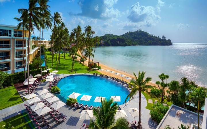 PHUKET PANWA BEACHFRONT RESORT