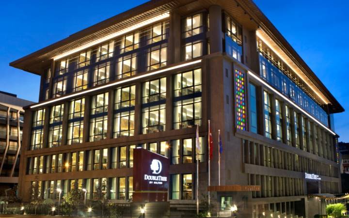 DOUBLETREE BY HILTON PIYALEPASA