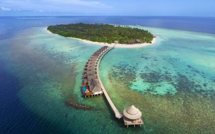 FURAVERI ISLAND RESORT & SPA