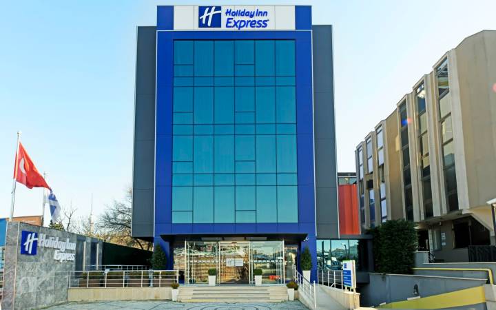 HOLIDAY INN EXPRESS ALTUNIZADE