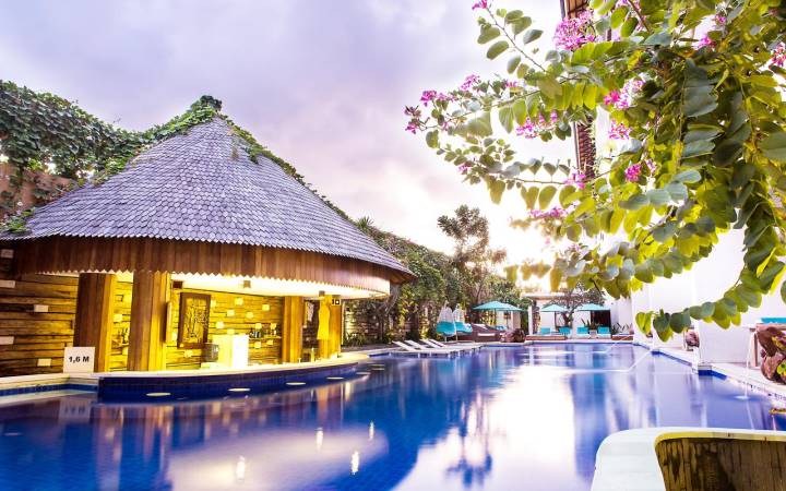 JIMBARAN BAY BEACH RESORT & SPA