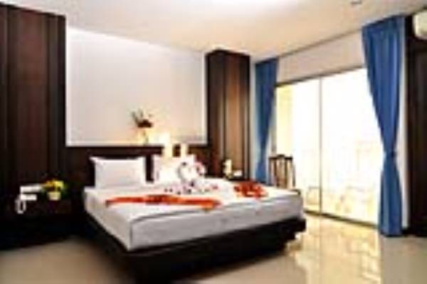LARN PARK RESORTEL