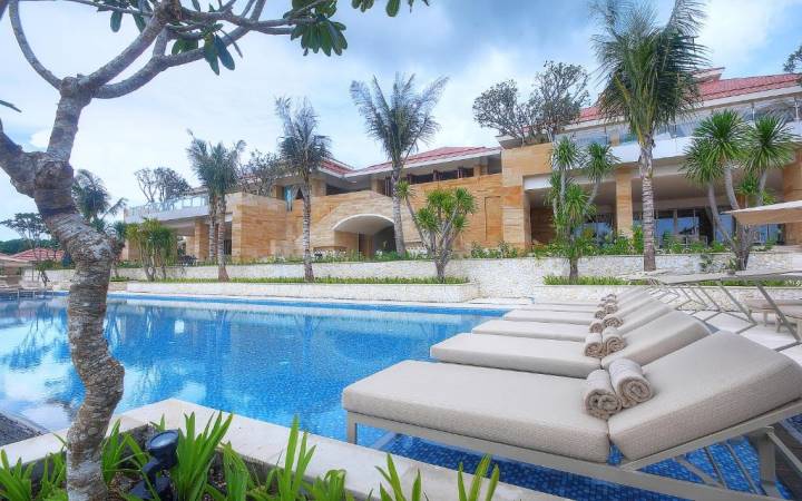 MULIA VILLAS