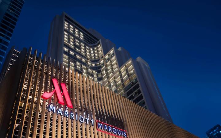 MARRIOTT MARQUIS BANGKOK QUEEN`S PARK