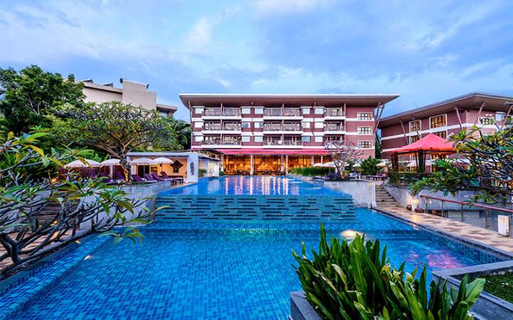 PEACH BLOSSOM RESORT