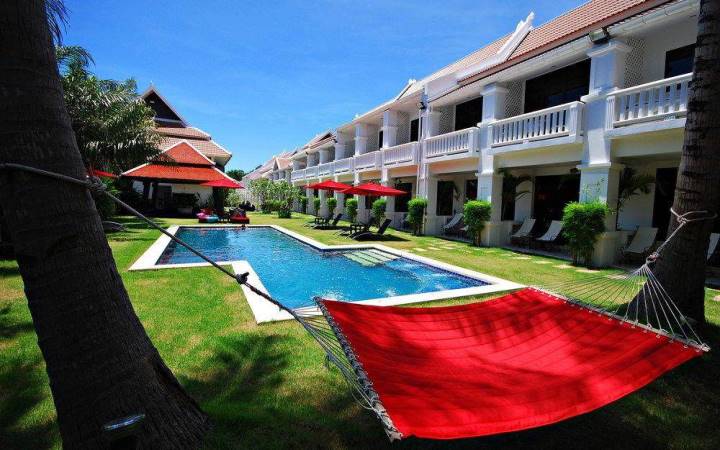 PALM GROVE RESORT