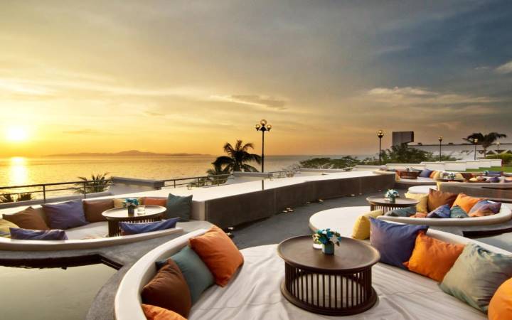 ROYAL CLIFF BEACH TERRACE