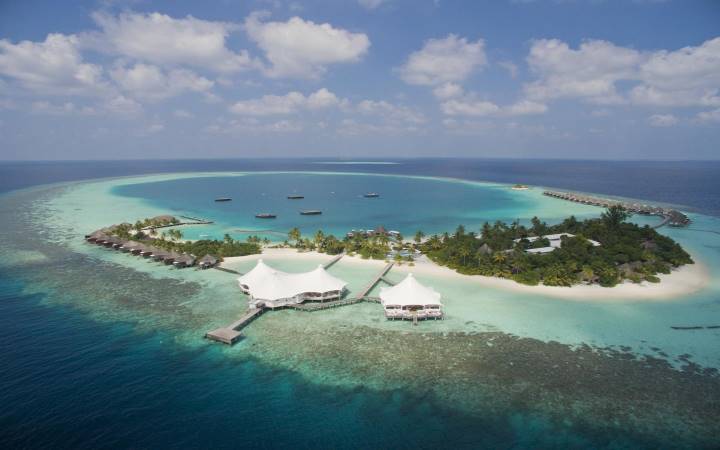 SAFARI ISLAND RESORT & SPA