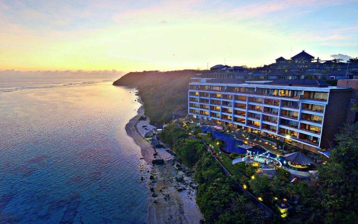 ULU SEGARA LUXURY SUITES & VILLAS