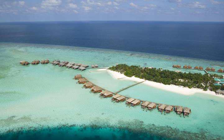 VELIGANDU ISLAND RESORT & SPA