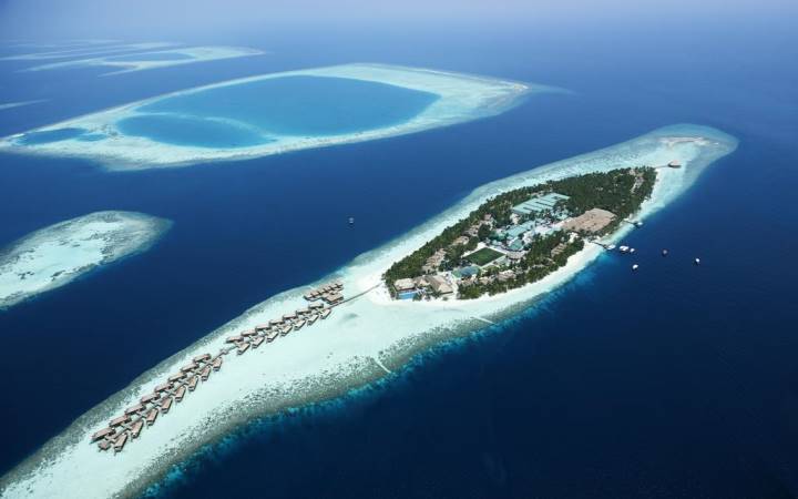 VILAMENDHOO ISLAND RESORT