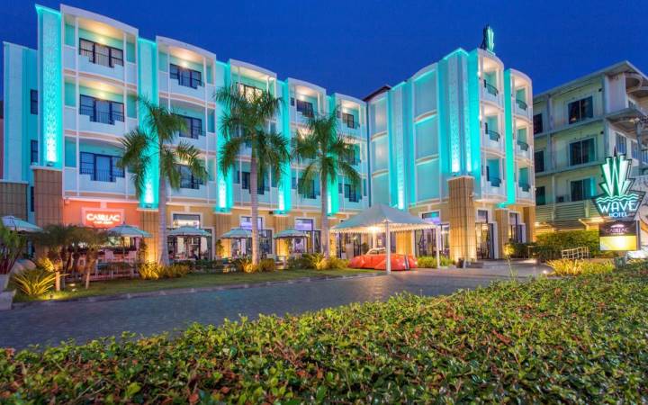 WAVE HOTEL