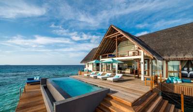FOUR SEASONS RESORT MALDIVES AT LANDAA GIRAAVARU