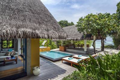 FOUR SEASONS RESORT MALDIVES AT LANDAA GIRAAVARU