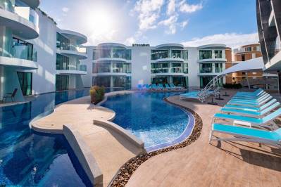ABSOLUTE TWIN SAND RESORT&SPA