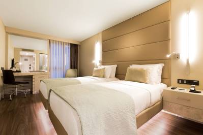 AC HOTEL ISTANBUL MACKA