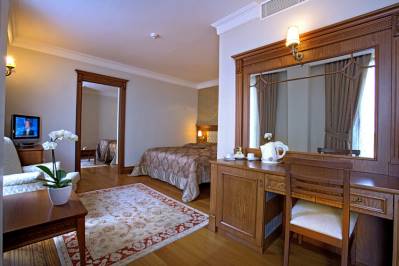 ACRA HOTEL