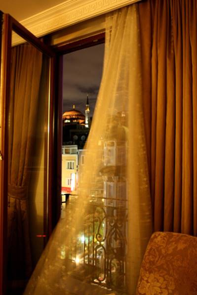 ACRA HOTEL