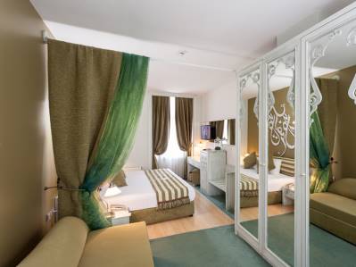 ADAMAR HOTEL