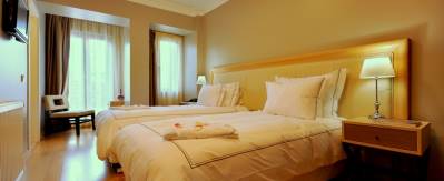 AGORA LIFE HOTEL