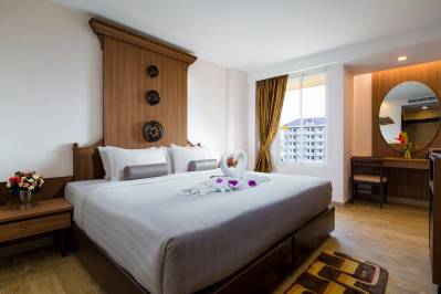 AIYARA PALACE HOTEL