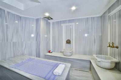 ALL SEASONS HOTEL