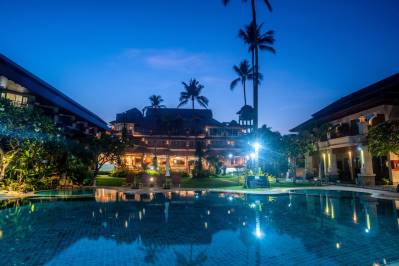 ALOHA RESORT