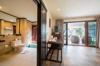 ANDAMAN WHITE BEACH RESORT