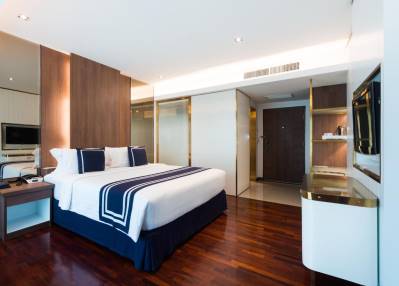 A-ONE THE ROYAL CRUISE HOTEL