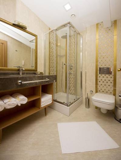 APRILIS HOTEL