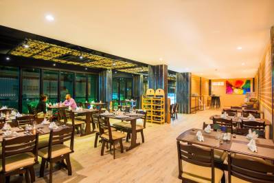 ARAYA BEACH HOTEL&SPA