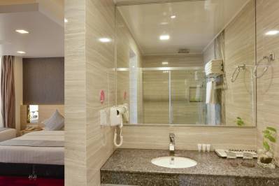 ARENA BEACH HOTEL