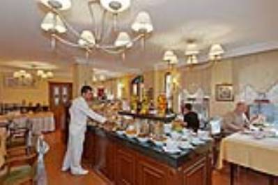 ARENA HOTEL