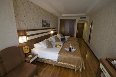 ASPEN HOTEL